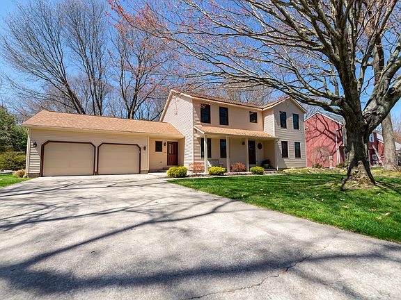 2nd image of 4535 Cherrywood Ct