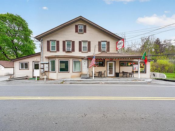 3rd image of 299 Peekskill Hollow Road
