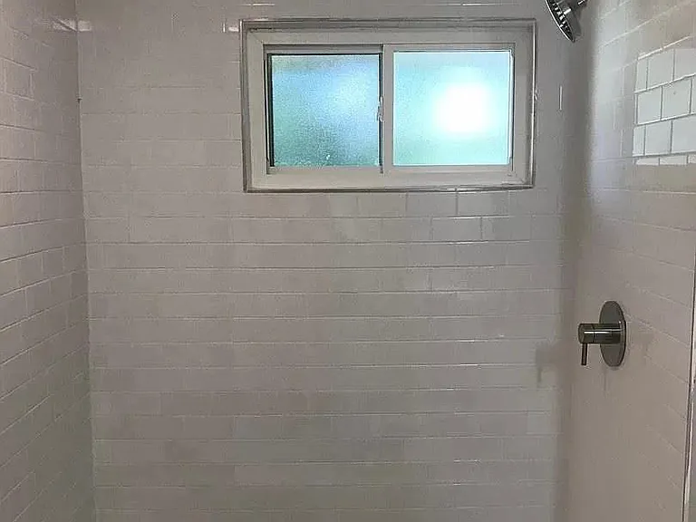 Unit Photo