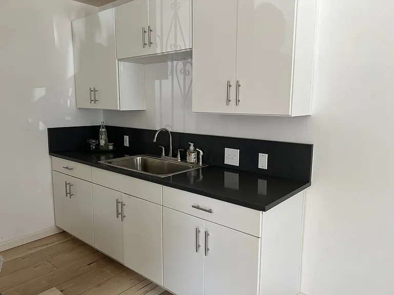2023 Reservoir St #1 — Photo 7