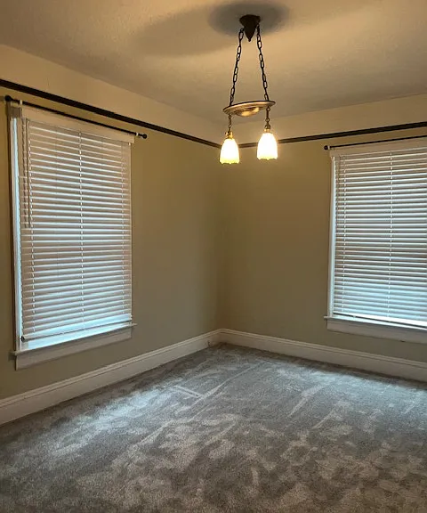 SOUTHEAST BEDROOM
WITH DIMMING LIGHTS