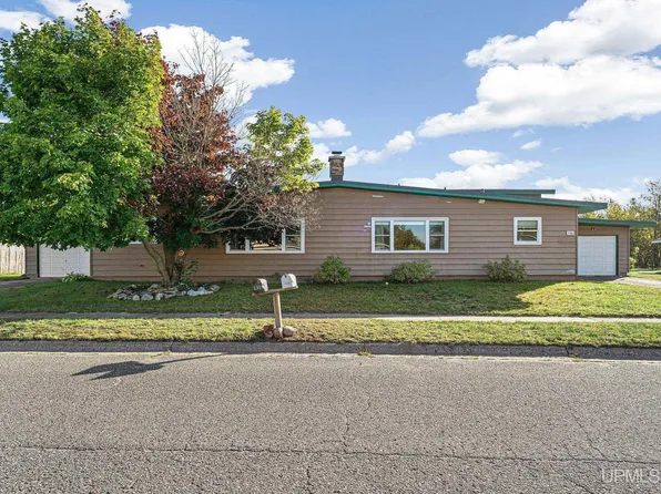 136 Crusader St, Gwinn, MI 49841