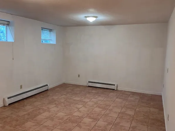 5370 Gilpin St #9, Burnaby, BC V5G 2H6