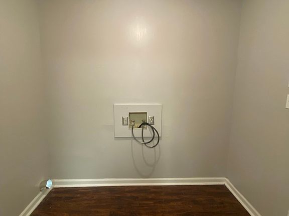 4th image of 2831 Kirkwood Cir