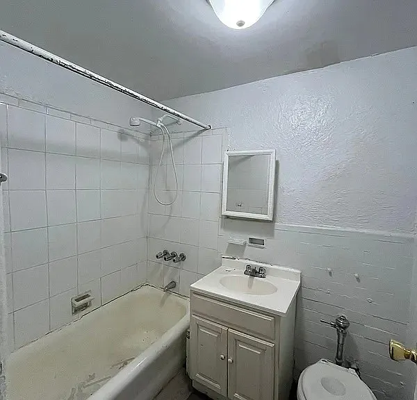 160 Vermilyea Ave #ST — Photo 4
