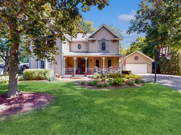 401 Ravine Dr, Winthrop Harbor, IL 60096