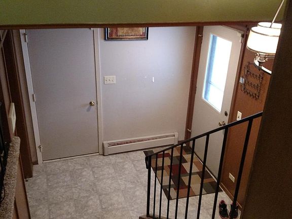 3rd image of 530 Academy St
