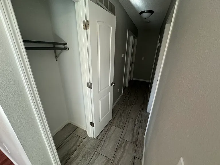 306 Overhill Pl — Photo 7