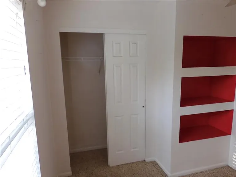 3025 Wolf Creek Way — Photo 31