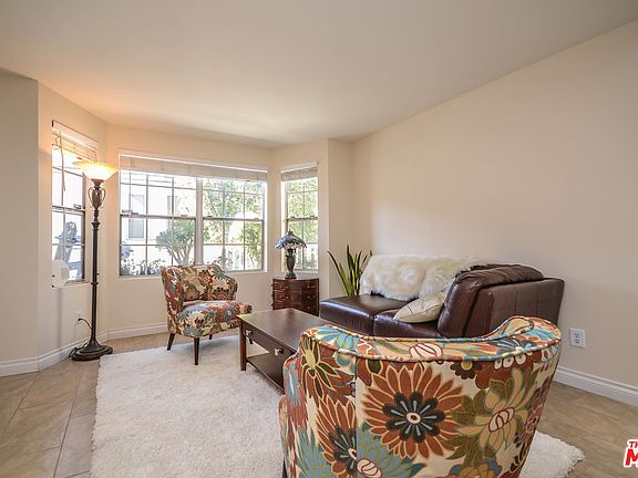 3rd image of 520 E Cedar Ave #6