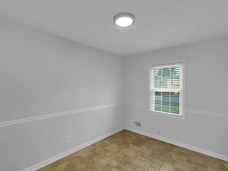8605 Amerivan Dr — Photo 36