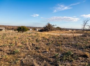 106 Sparrow Dr, Azle, TX 76020