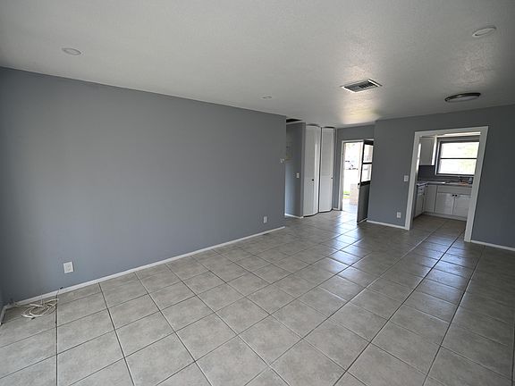 3rd image of 2681 W Barkley Dr Drive W #B