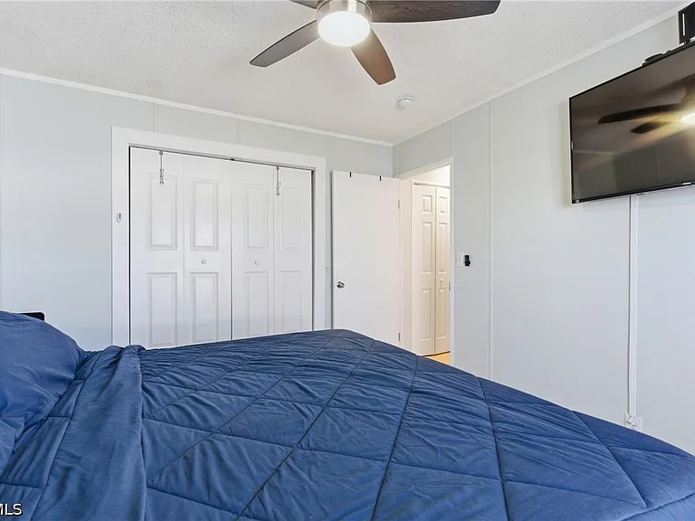 5558 Palm Beach Blvd #105 — Photo 9