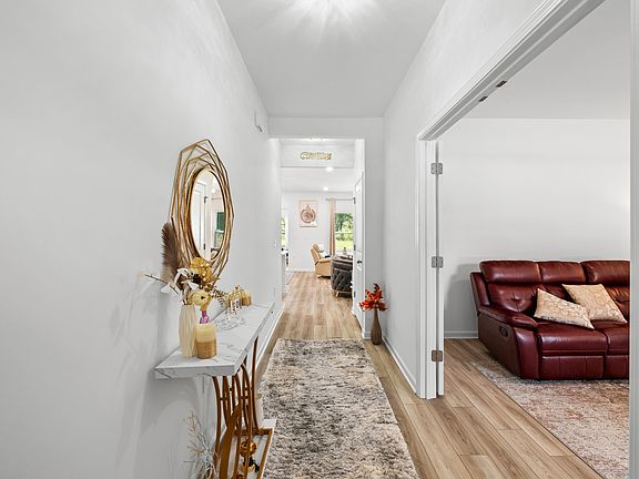 5th image of 3804 Tritonville Way
