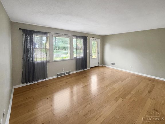 3rd image of 5390 Sidney Rd