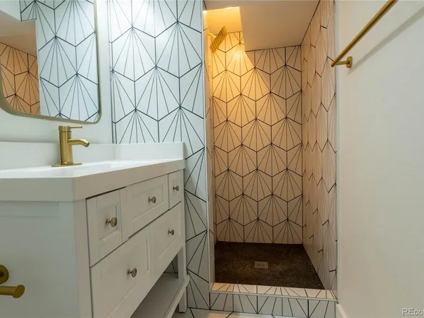 6446 Monaco St #B, Commerce City, CO 80022