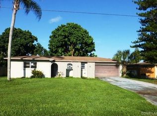 2121 41st Ter SW, Naples, FL 34116