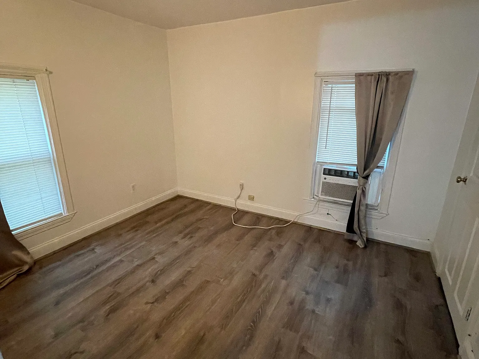 46 Mary Ave — Photo 4