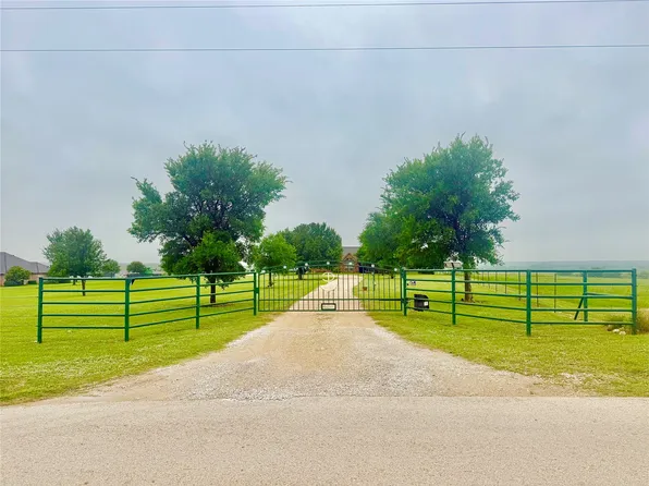 14717 Burns Branch Rd, Krum, TX 76249