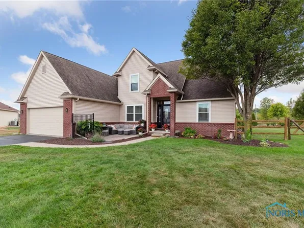 166 Lawai Rd, Oregon, OH 43616