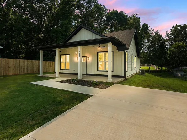 119A Woodland Dr, Fountain Inn, SC 29644