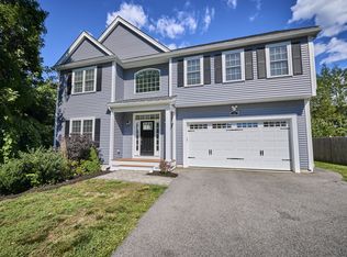 11 Saratoga Ln, Framingham, MA 01701