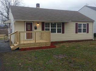 69 N Park Dr, Scottsburg, IN