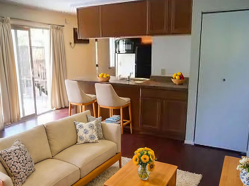 1st image of 3806 Hyde Park Ave #11