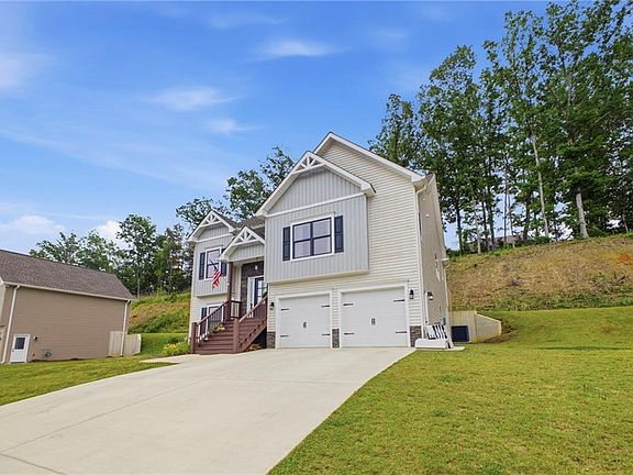 5th image of 313 Arbor Cir