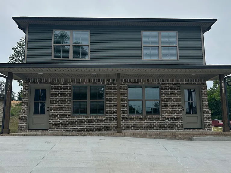 306 Warrenfells St #A — Photo 1