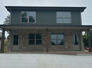 306 Warrenfells St #A, La Fayette, GA 30728