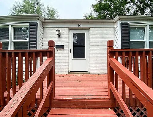 Building Photo - 10 E Pocahontas Ln