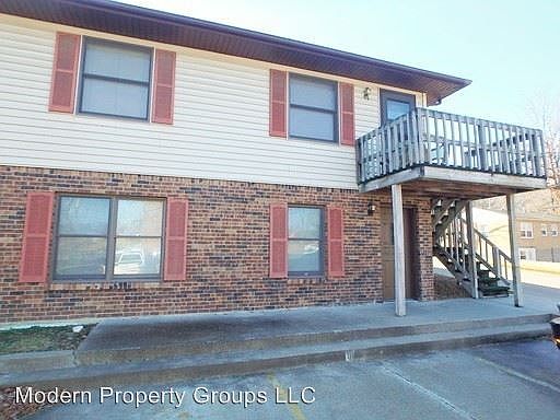 1st image of 1811 Sunrise Dr #B