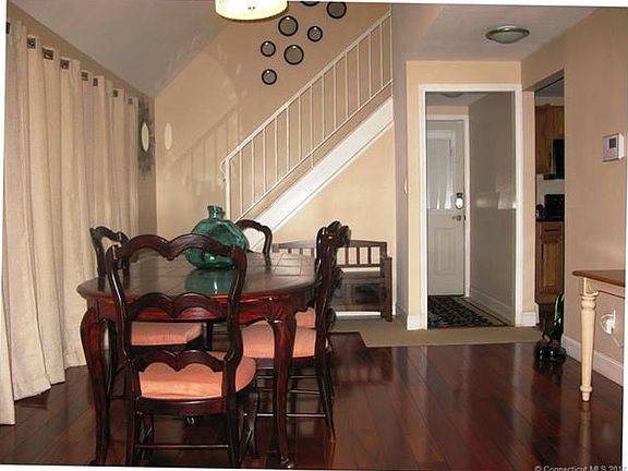 Dining area and side entry