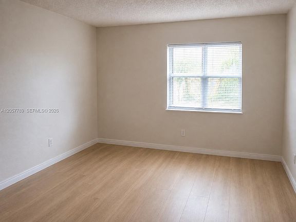 5th image of 18101 NW 68th Ave APT D101