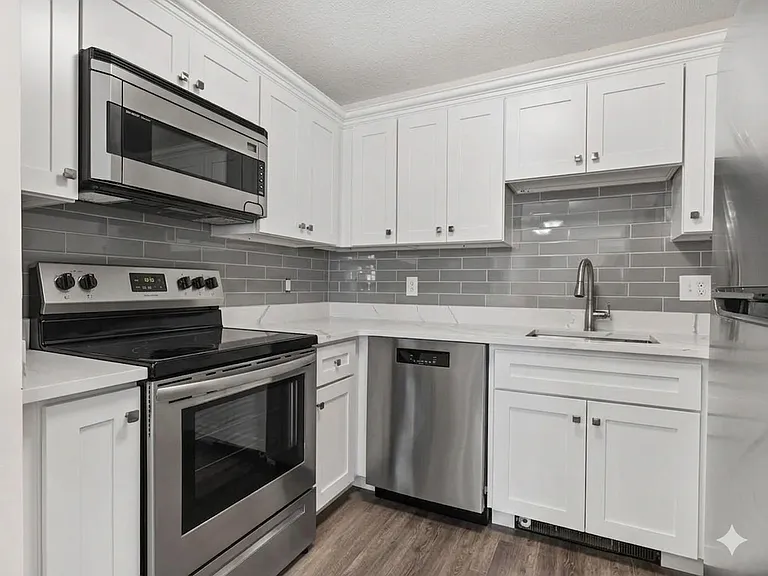 10 Rutledge St #3G — Photo 6