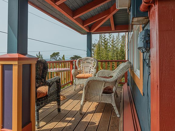 Covered front deck