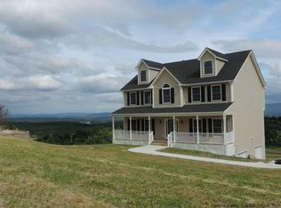 2 Utopian Ct, Newburgh, NY 12550