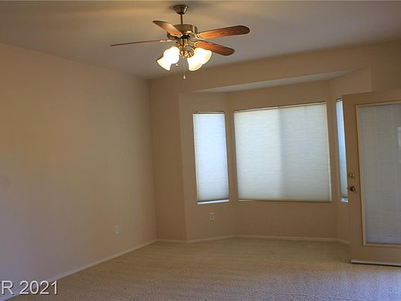 4th image of 2794 Sapphire Desert Dr