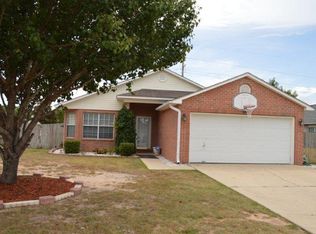 9495 Parker Place Dr, Navarre, FL 32566