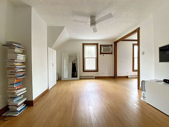 5th image of 3710 Creighton Pl Unit 5