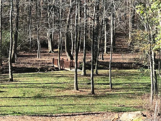 443 Barnesdale Dr — Photo 13