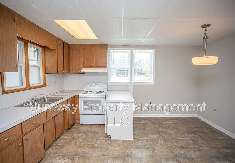 509 S Main St #B — Photo 7