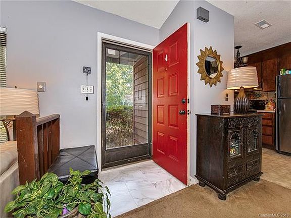 3rd image of 4722 McAlpine Ln