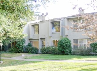 1113 Commons Dr, Sacramento, CA 95825