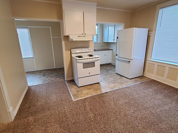 2nd image of 328 S Lafayette Ave APT 1