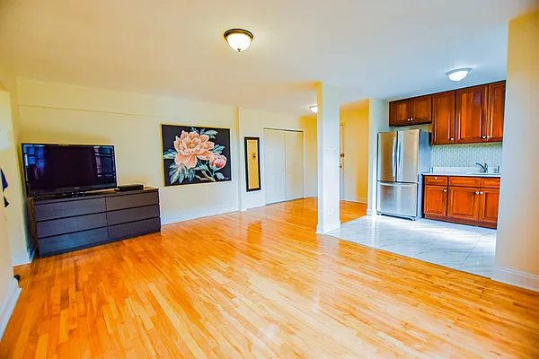 Sold by Remax Edge | media 13