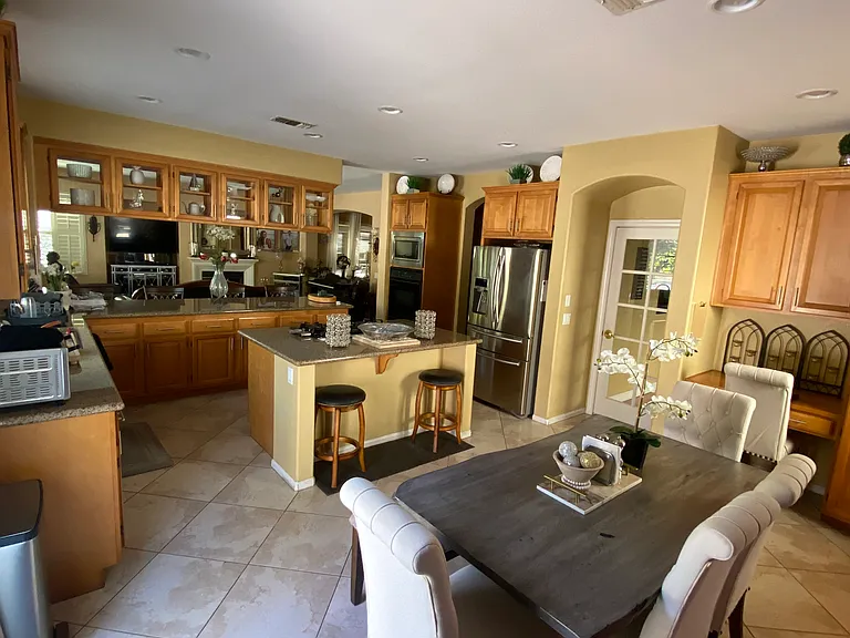 7233 Sherbourne Ln — Photo 7