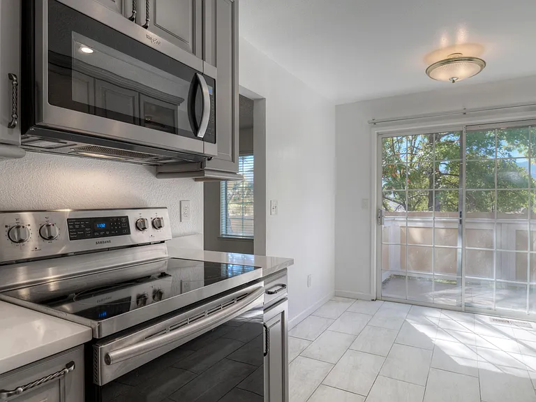 6024 Conness Way — Photo 18